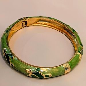 Jiu Long Xing Turtle Enamel Bracelet